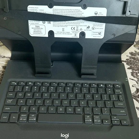 Logi Keyboard Folio - Picture 1 of 3